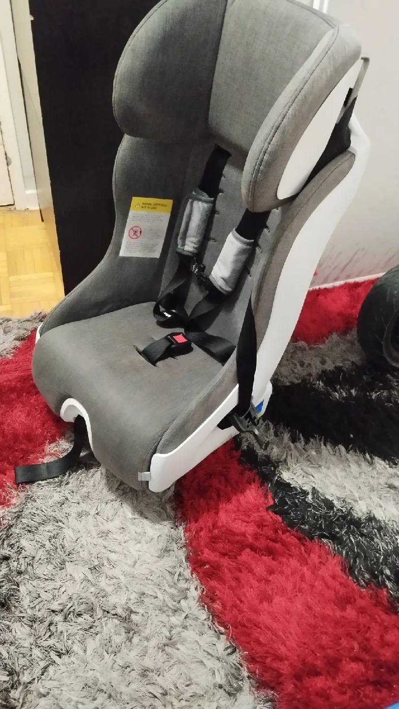 Clek Foonf Convertible Car Seat - Grey thumbnail