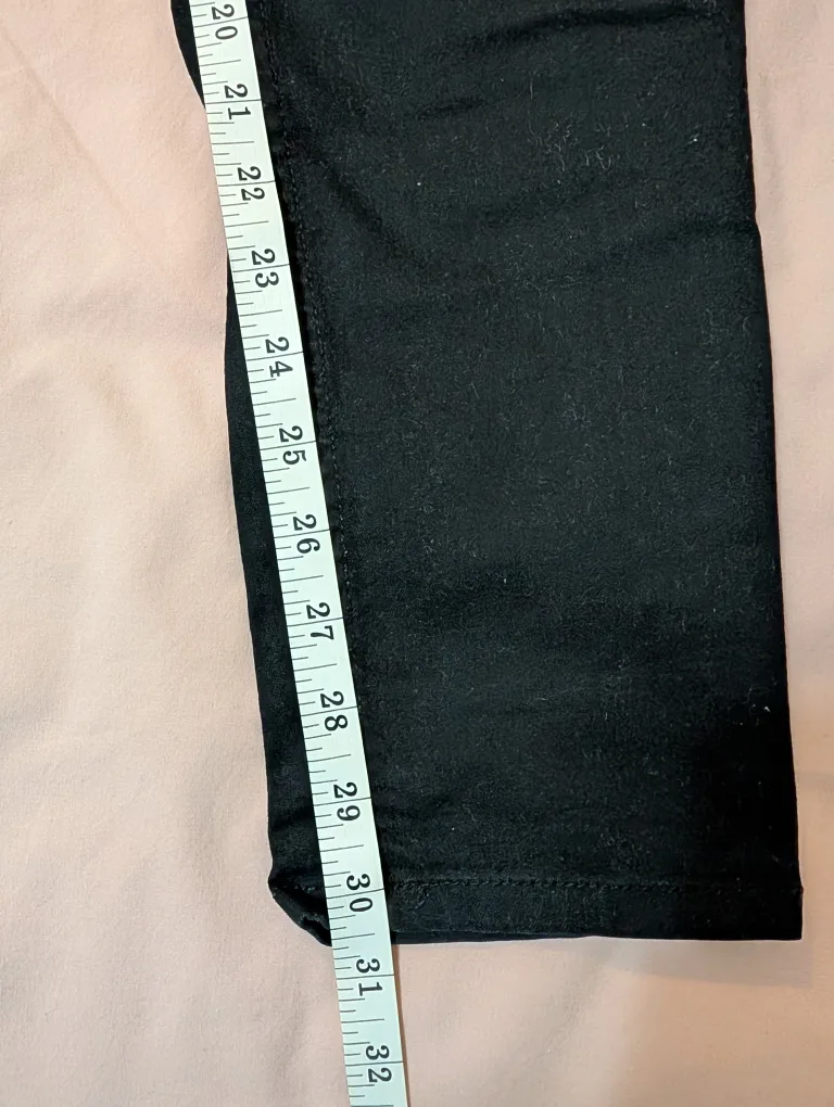 H&M Black Jeans - Size 12 image indicator(8)