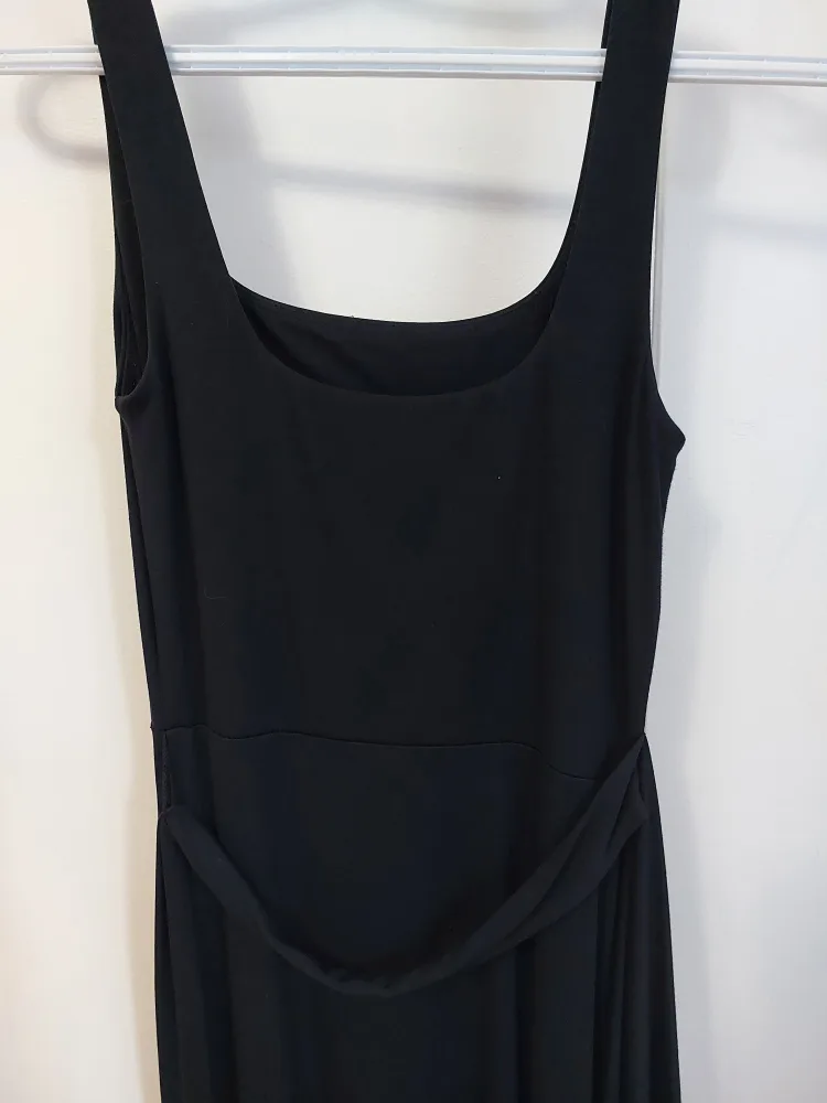 Aritzia Wilfred Free Black Dress image indicator(5)