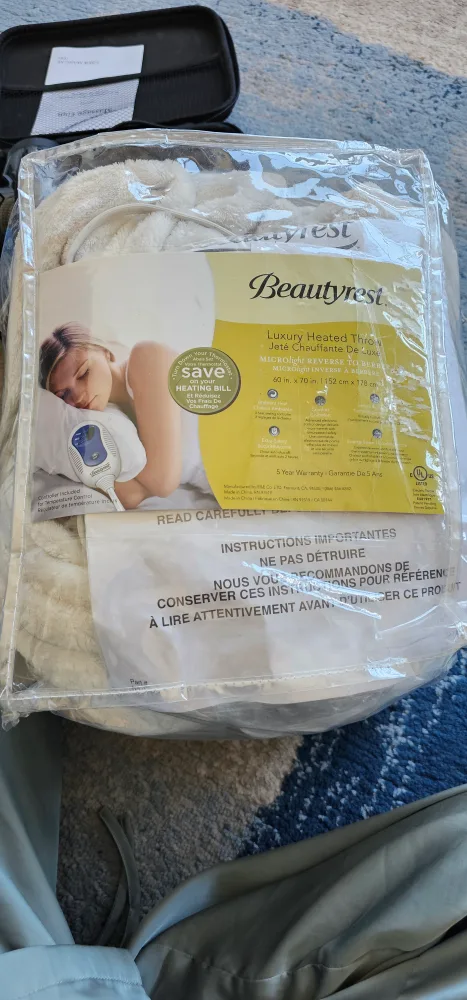 Beautyrest Luxury Heated Throw - New in Package! thumbnail