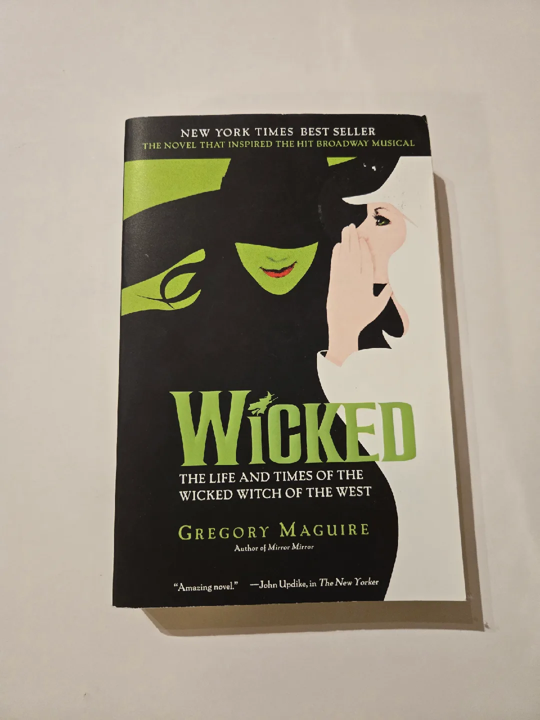 Wicked by Gregory Maguire thumbnail