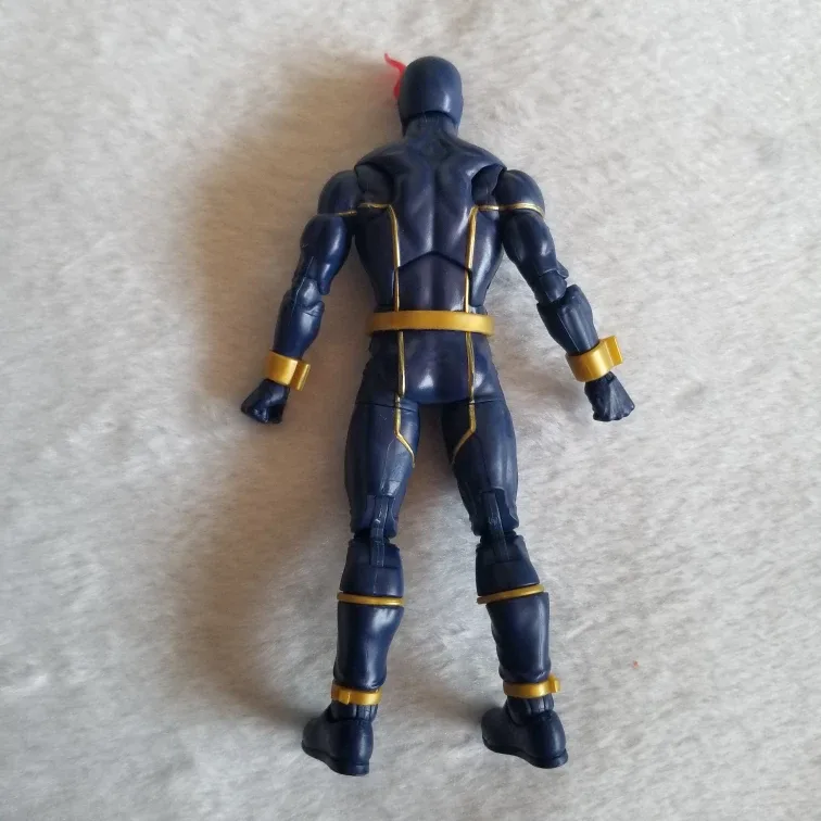 Marvel Legends Astonishing X-Men Cyclops Action Figure. image indicator(2)