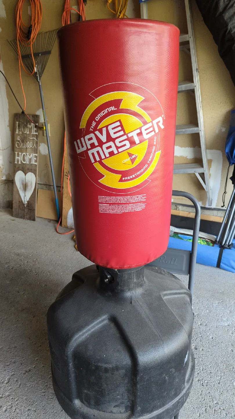 Century Wavemaster Freestanding Training Bag thumbnail