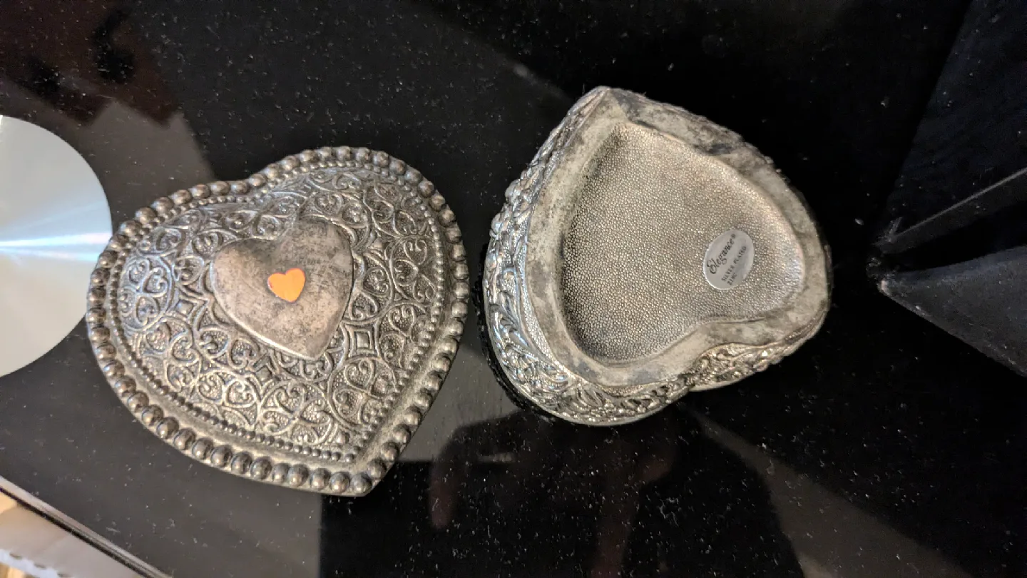 Heart Shaped Trinket Box image indicator(5)