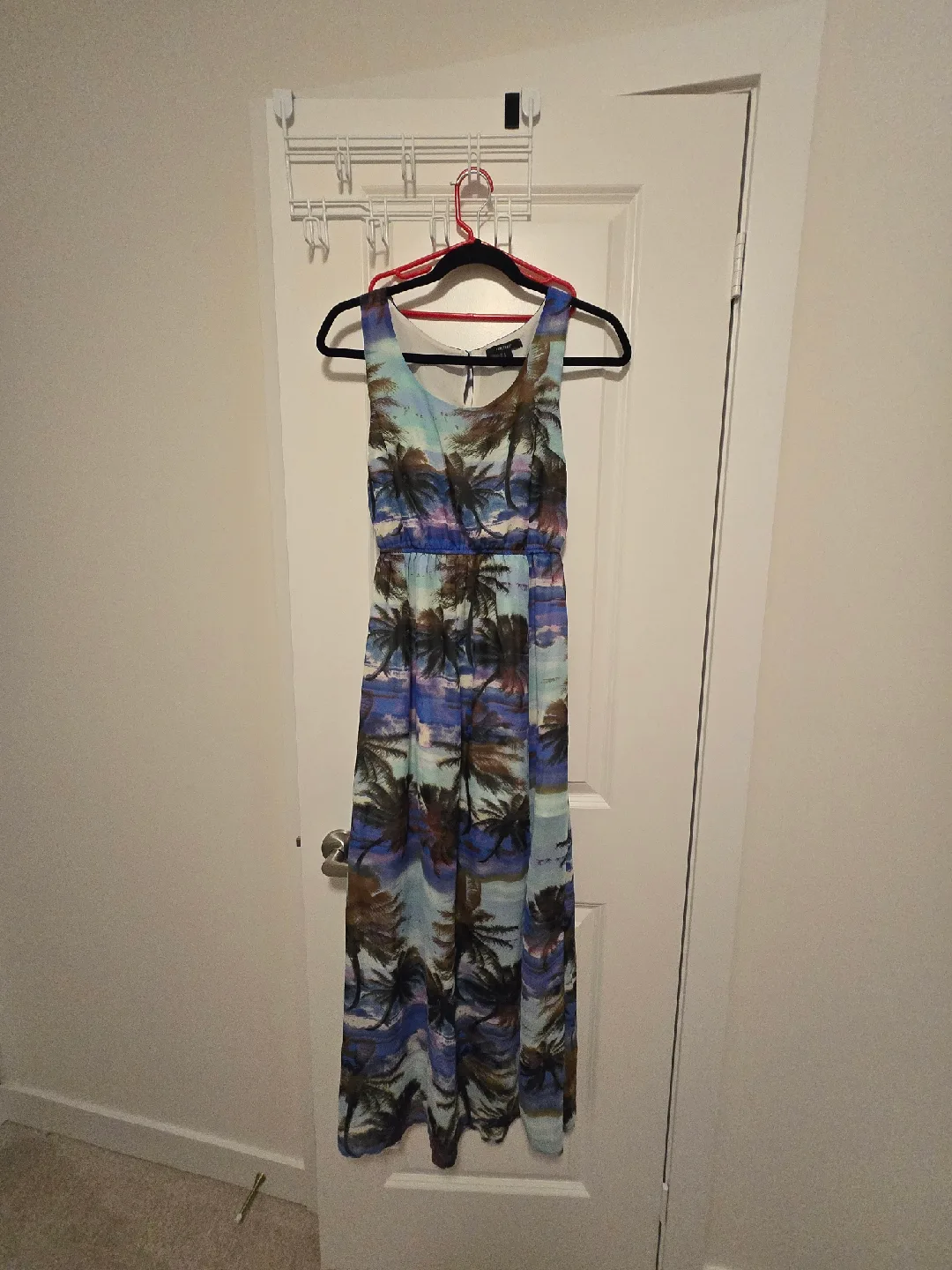 Forever 21 Maxi Dress - Size S thumbnail