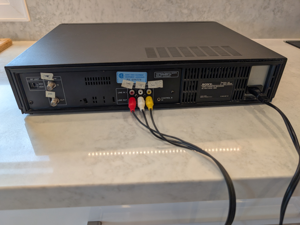 Sony SLV-494HF VCR Hi-Fi Stereo and Sony RMT V102 Remote Control - photo 3