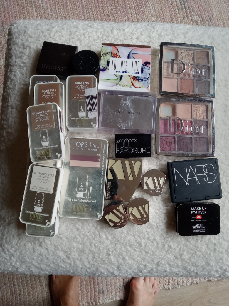 Makeup - photo 3