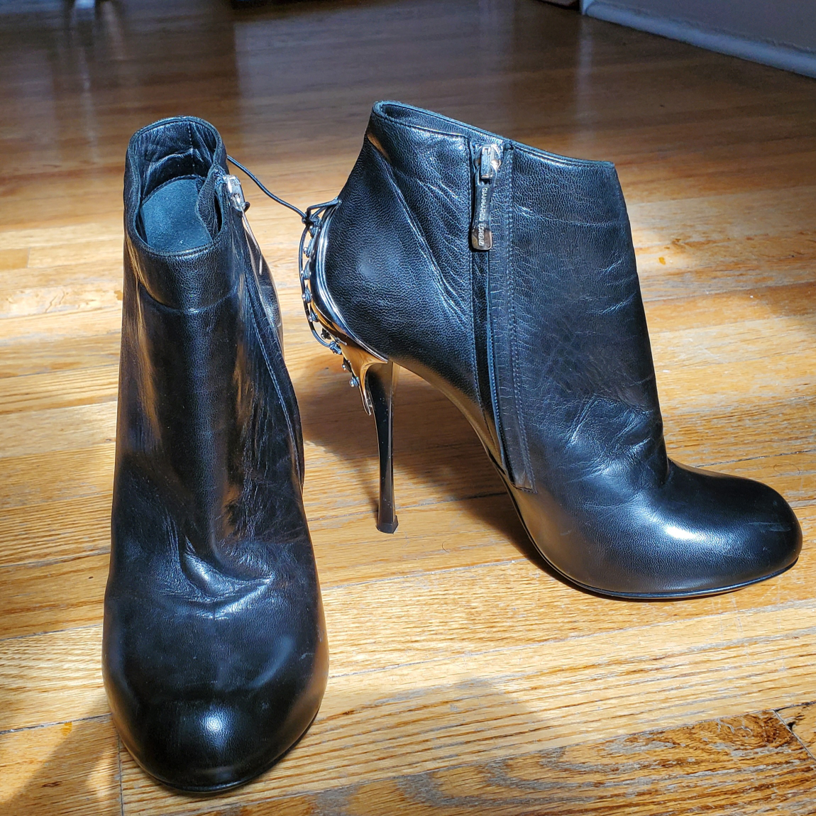 Gianmarco Lorenzi Black Leather Heeled Booties - photo 3