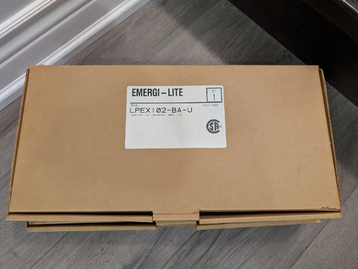 NIB - Commercial Industrial Die Cast Aluminum Exit Sign image indicator(8)