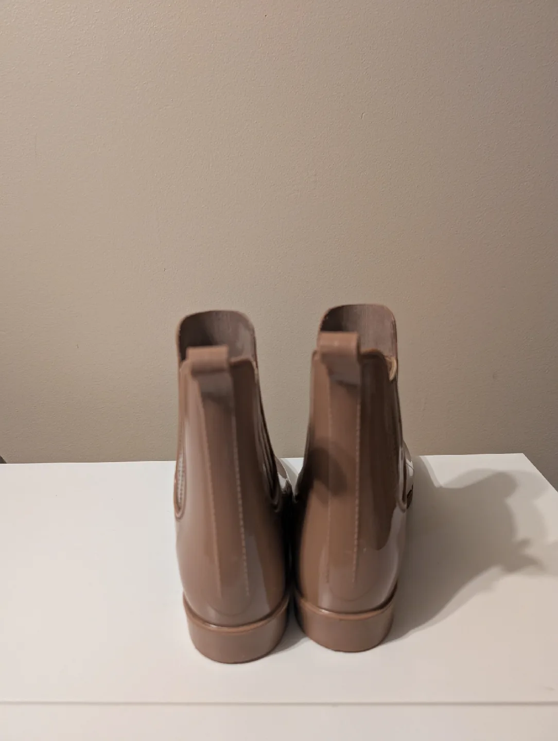 Brown Chelsea Rain Boots - Size 7 image indicator(2)