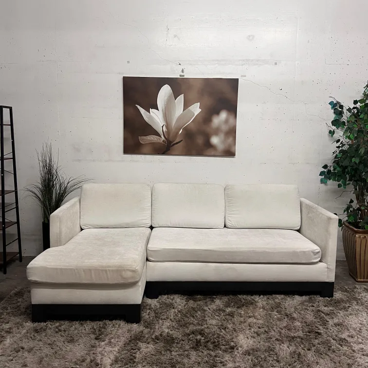 Apartment sectional. L shaped sofa couch. delivery image indicator(7)