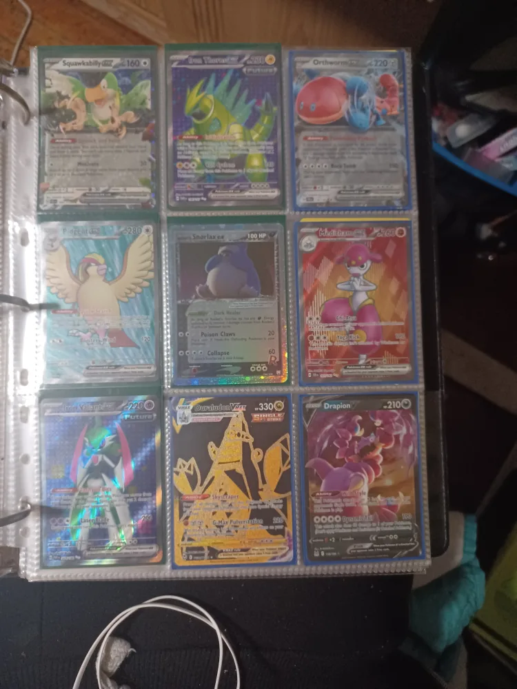 Pokemon Trading Cards Binder image indicator(4)