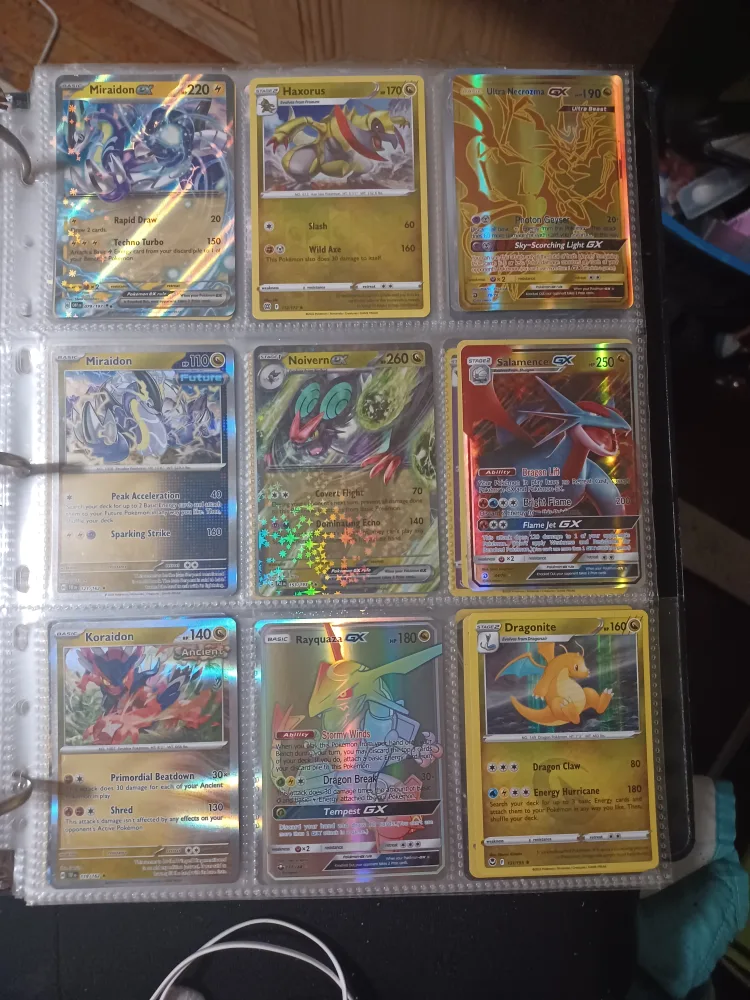 Pokemon Trading Cards Binder image indicator(7)