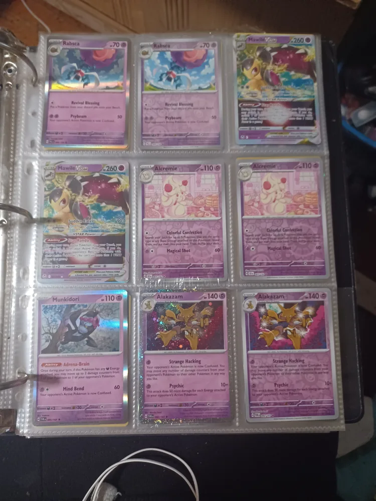 Pokemon Trading Cards Binder image indicator(10)