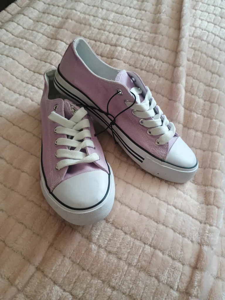 Epic Step Purple Canvas Sneakers Size 7 thumbnail
