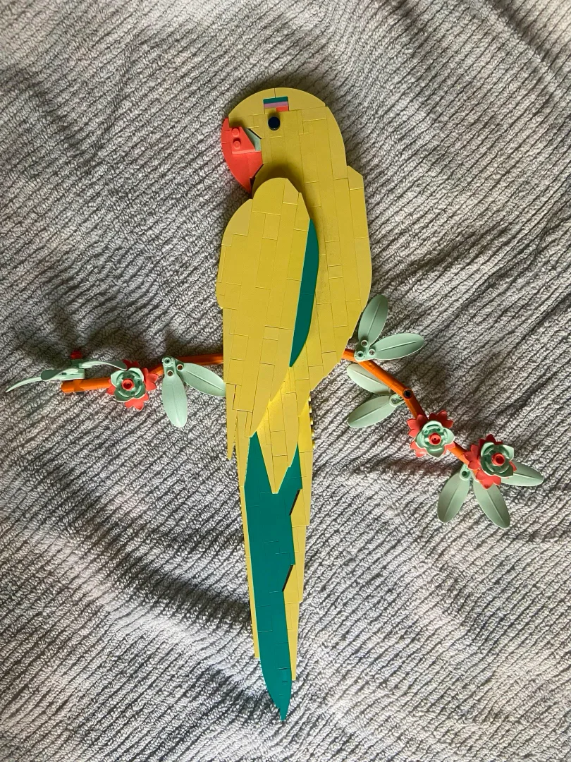 LEGO Parrots Building Kit - The Fauna Collection