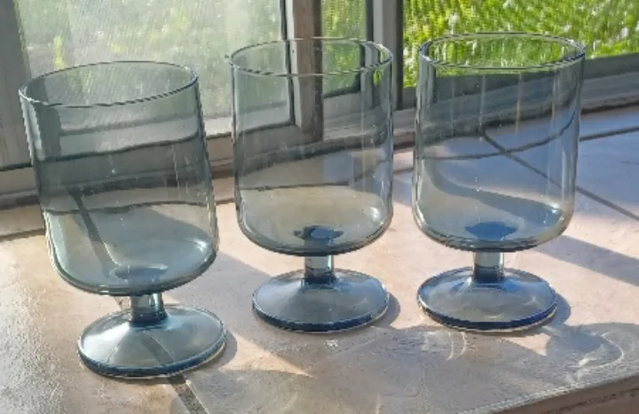 Set of 3 Blue Stemmed Glasses image indicator(2)