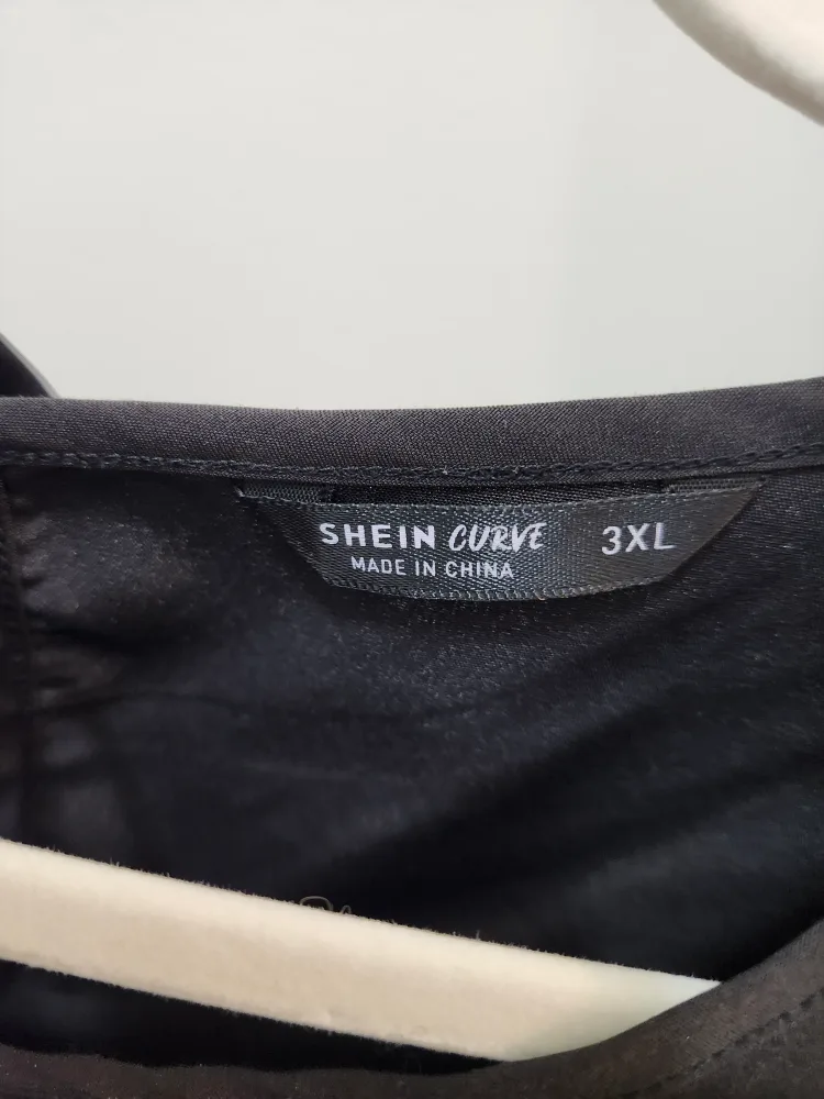 Shein Curve Black Blouse - Size 3XL thumbnail