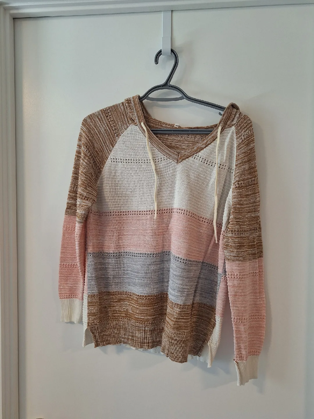 Hooded Sweater - Size M thumbnail