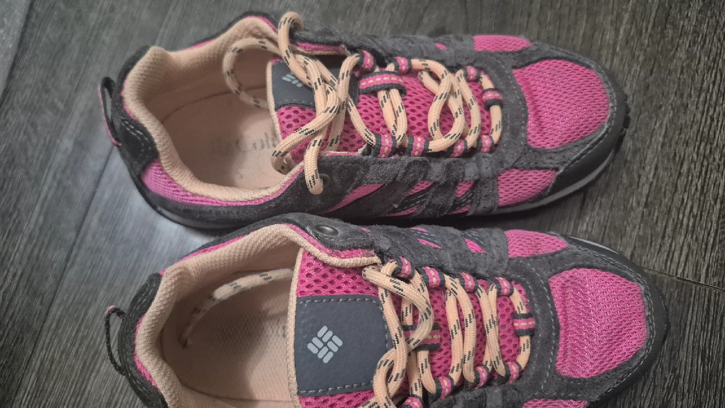 Columbia Techlite Hiking Shoes - Pink & Grey image indicator(4)