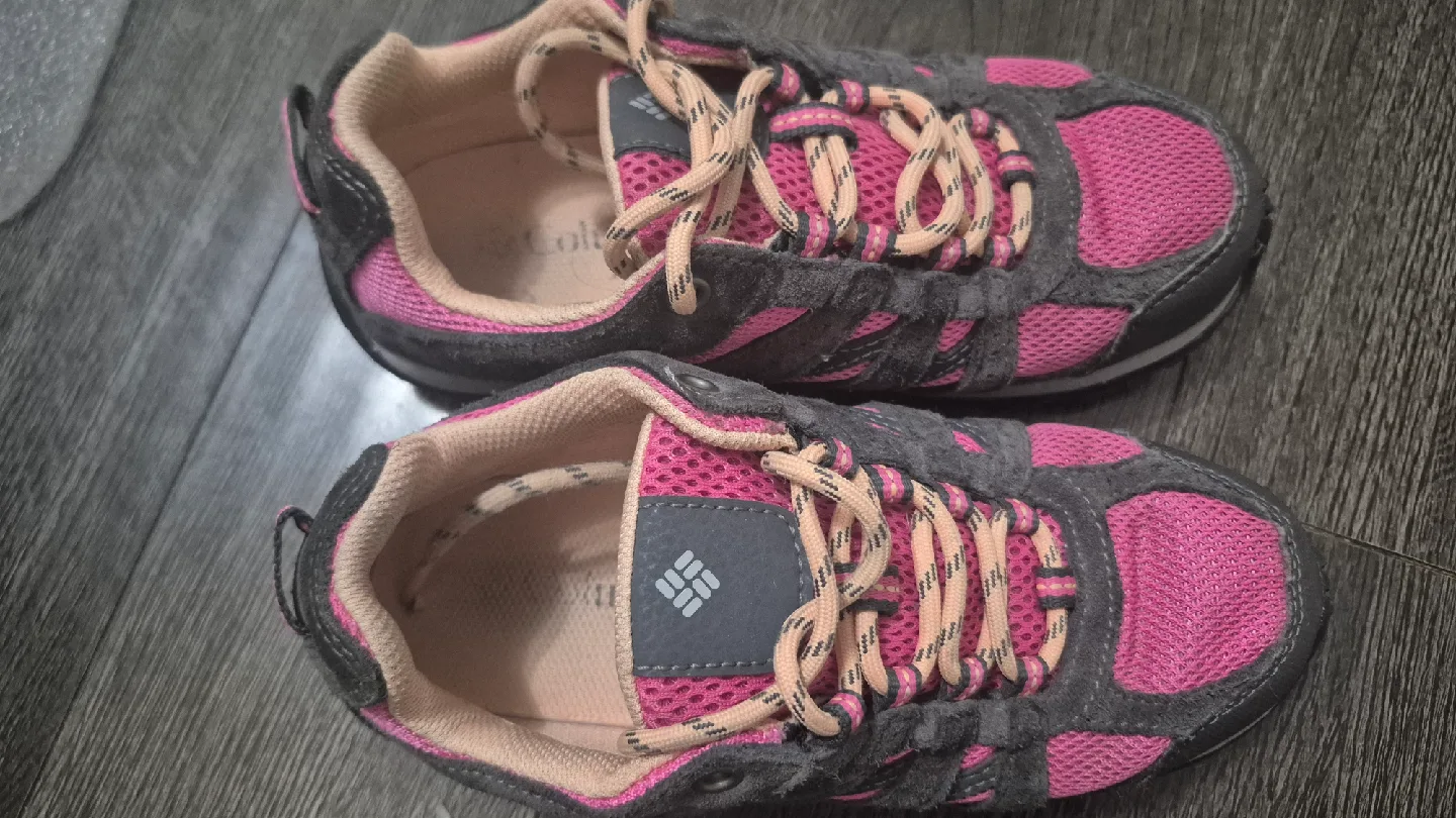 Columbia Techlite Hiking Shoes - Pink & Grey image indicator(6)