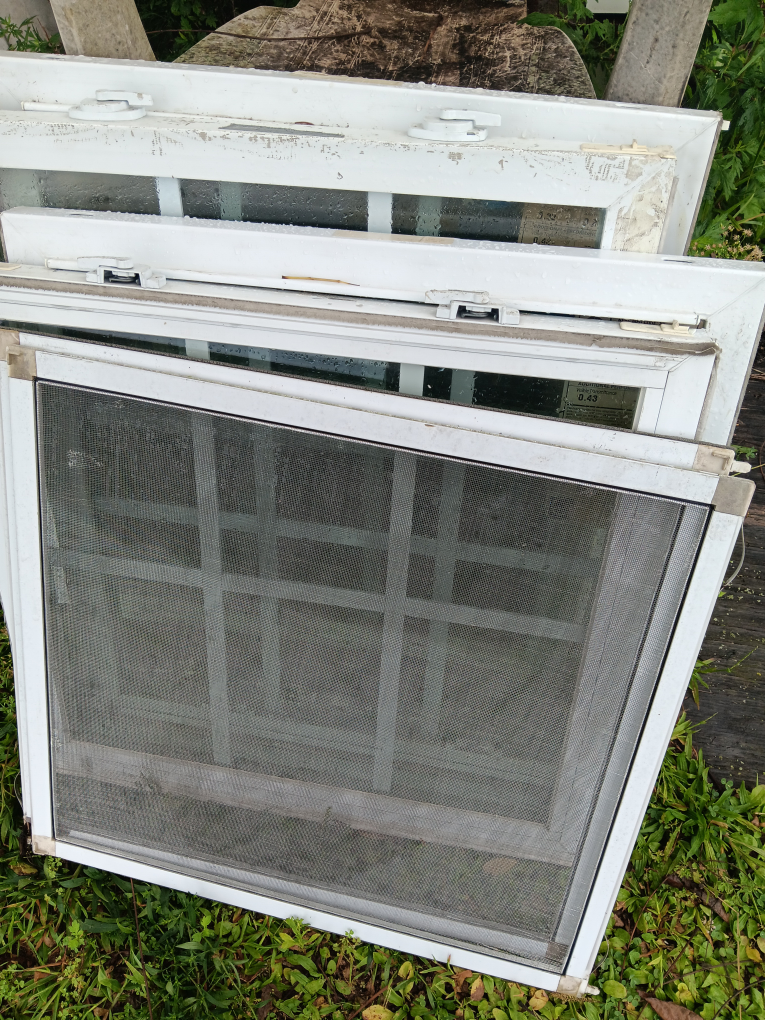set of 4 windows - photo 4