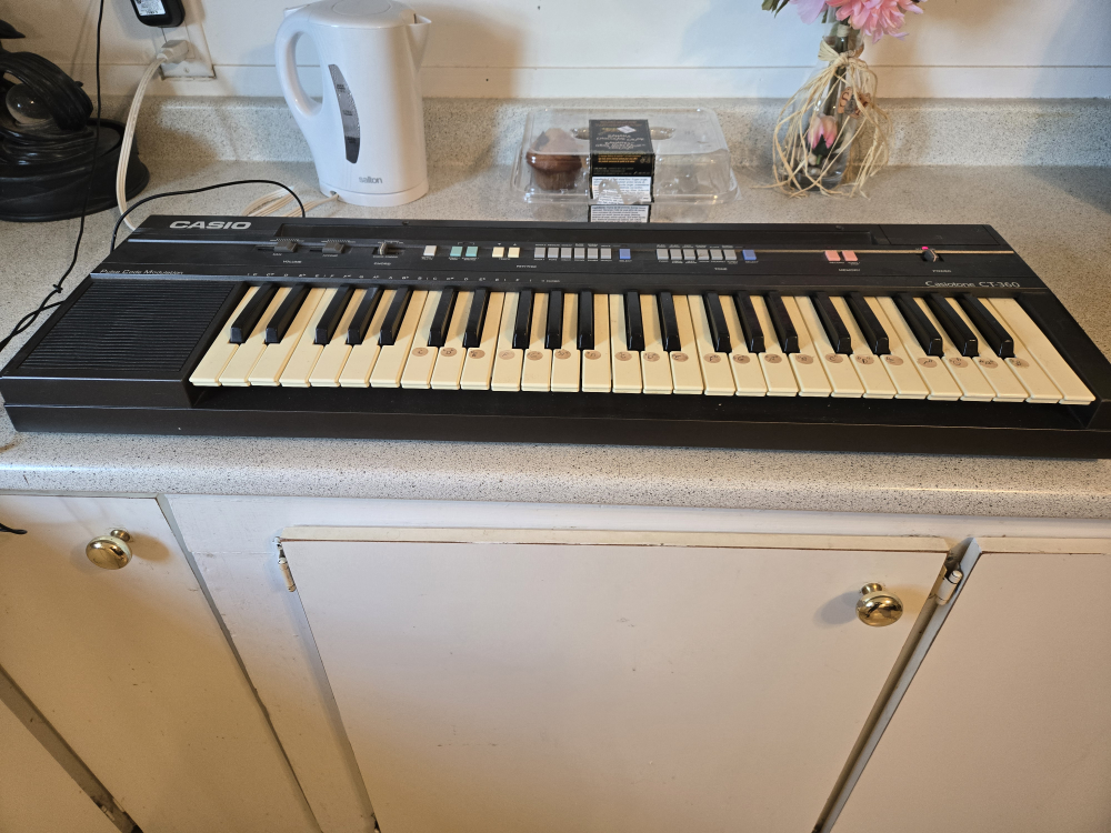 Casio CT-360 Keyboard - photo 3