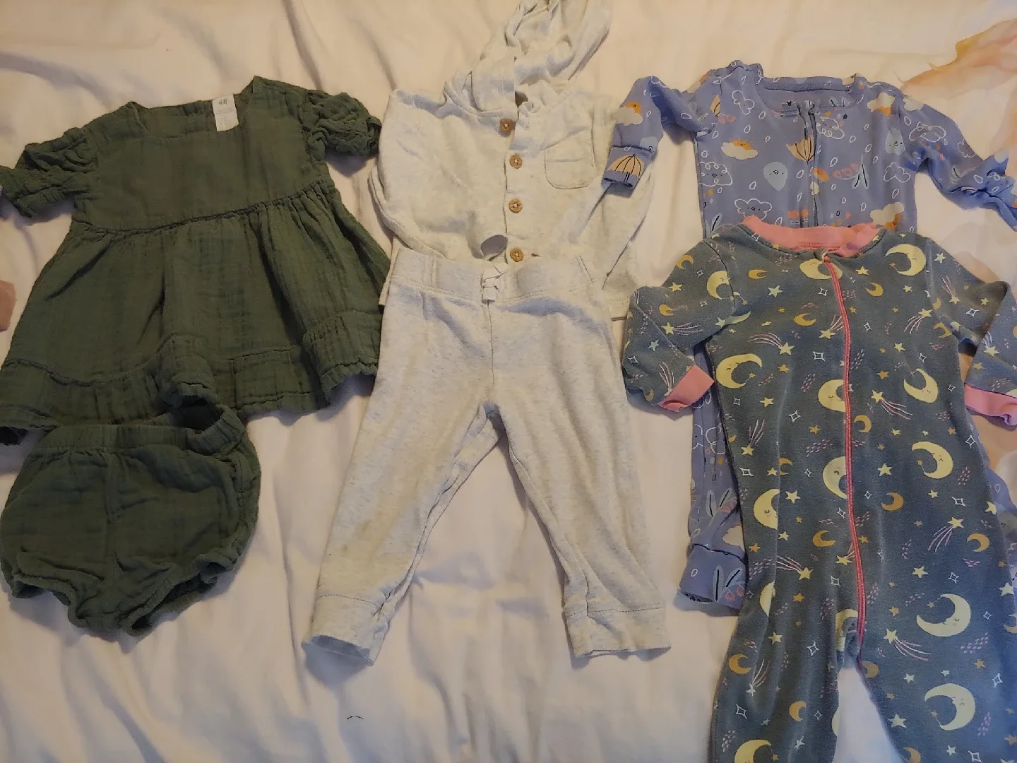 6-12 month Girl Clothes Bundle image indicator(2)
