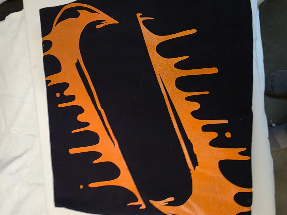 Nike Dripping Swoosh Black T-Shirt image indicator(2)