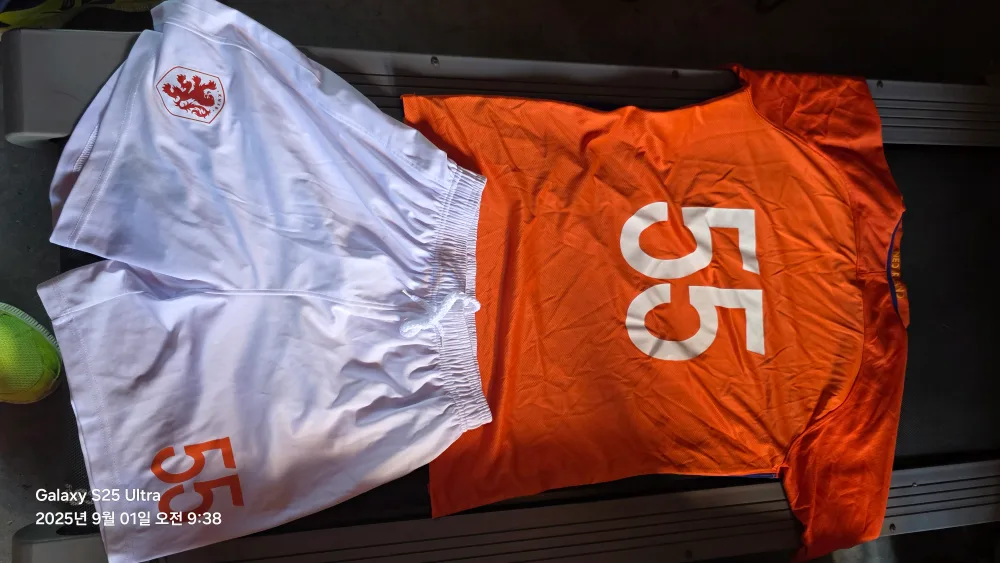 jerseys thumbnail