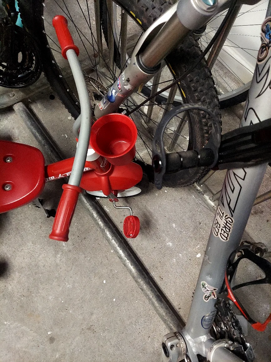 Radio Flyer 4-in-1 Stroll 'n Trike - Red Tricycle image indicator(6)