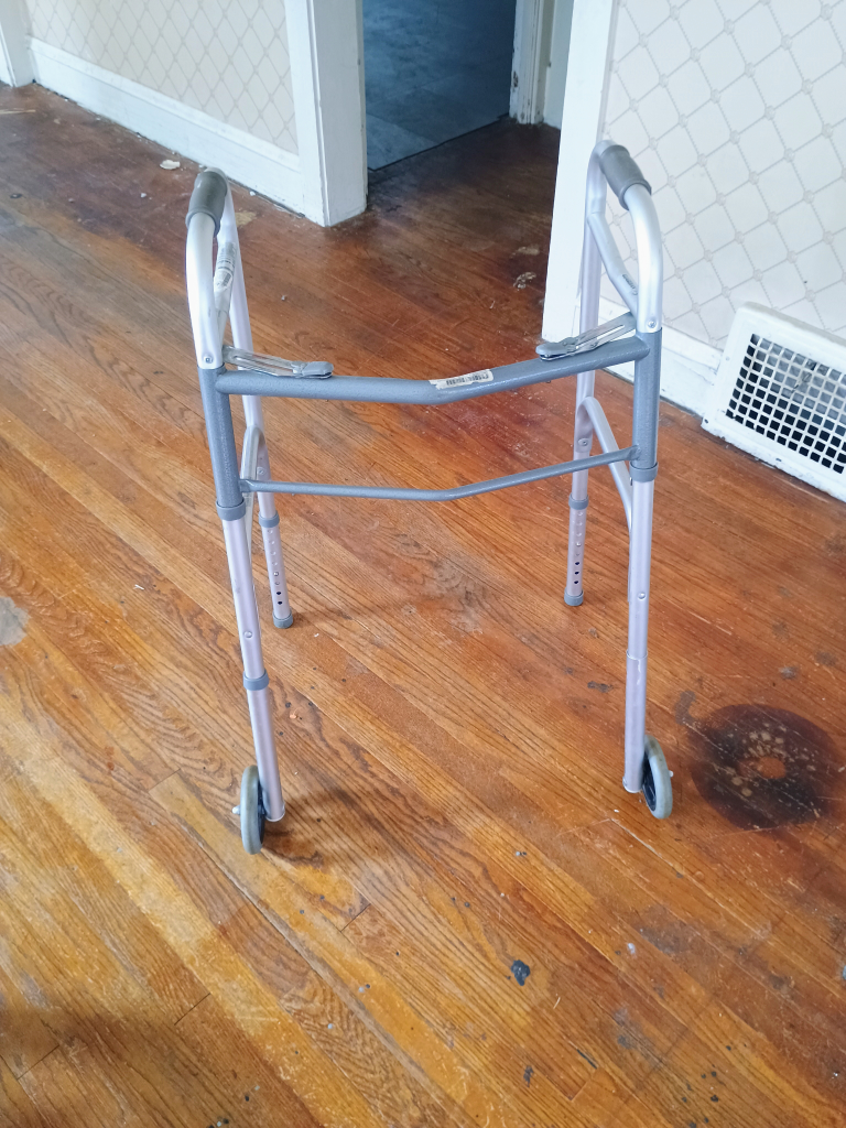Guardian Walker with Wheels - photo 2