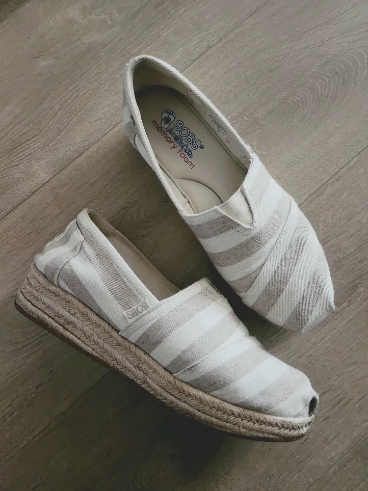 BOBS from Skechers Espadrille Slip-ons - Size 9 thumbnail