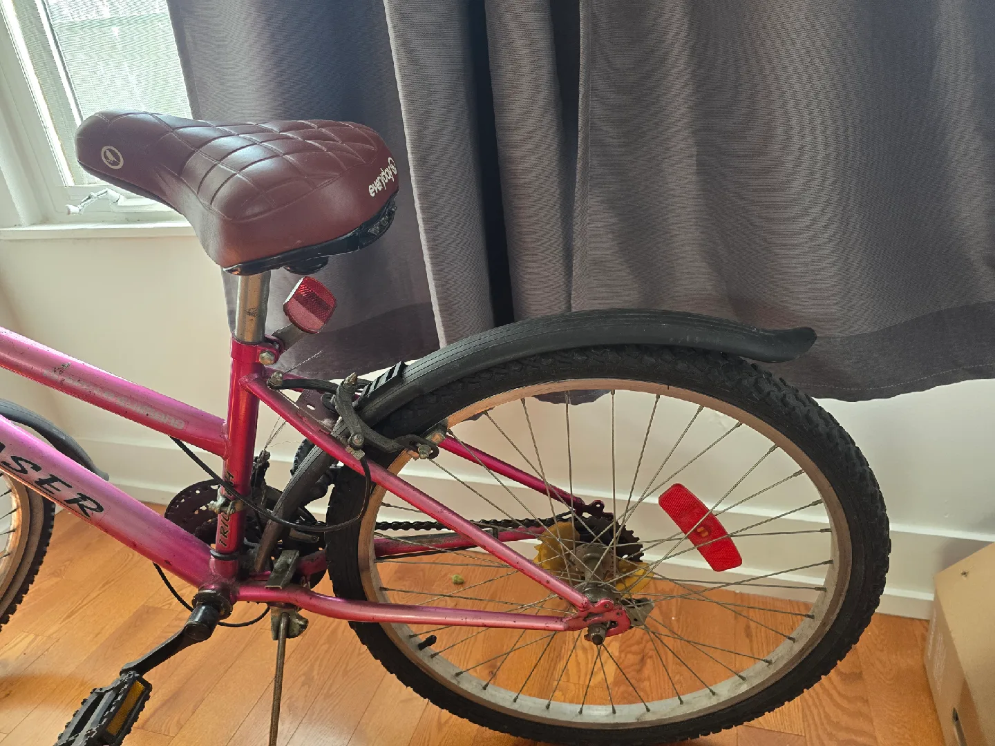 Laser Pink Mountain Bike image indicator(2)