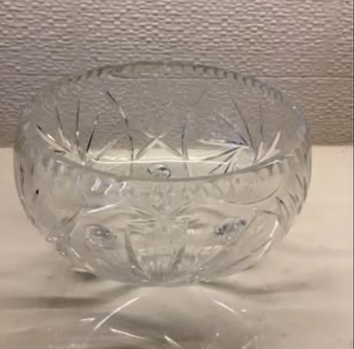 Pinwheel Crystal Bowl thumbnail