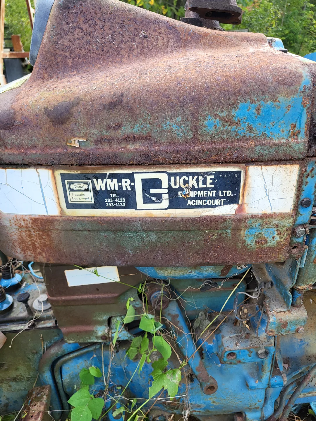 Vintage Ford 3600 gas Tractor - Parts or Restoration Project image indicator(7)