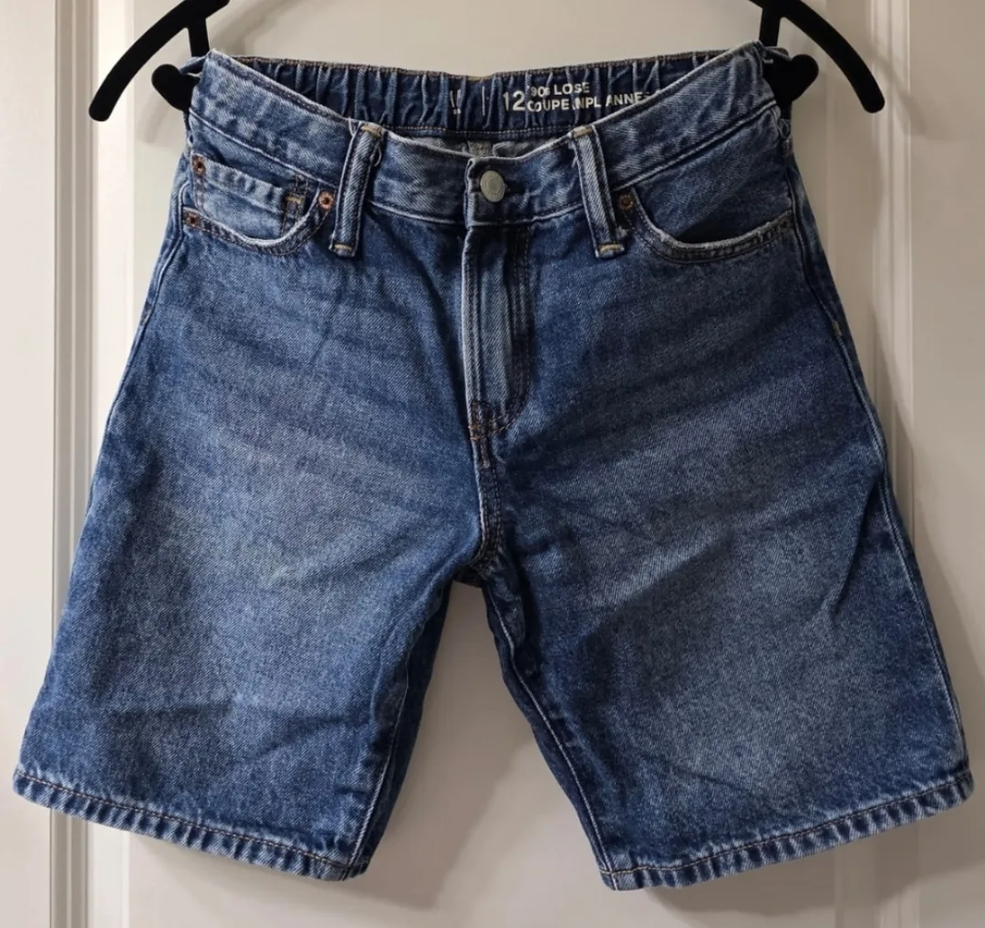 Gap Shorts - set of 4 - for ages 10 to 12 image indicator(5)