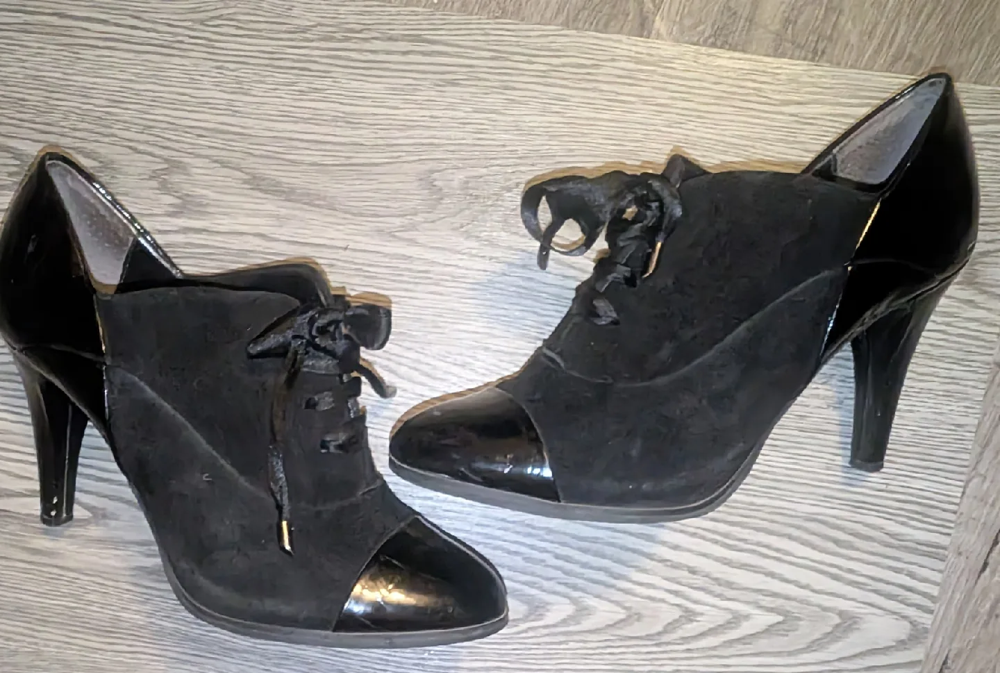 Tahari Black Suede & Patent Leather Heels