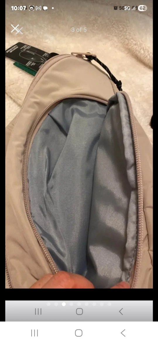 🥕🥕🥕New Puma Myraid Sling Bag🥕🥕🥕 image indicator(4)