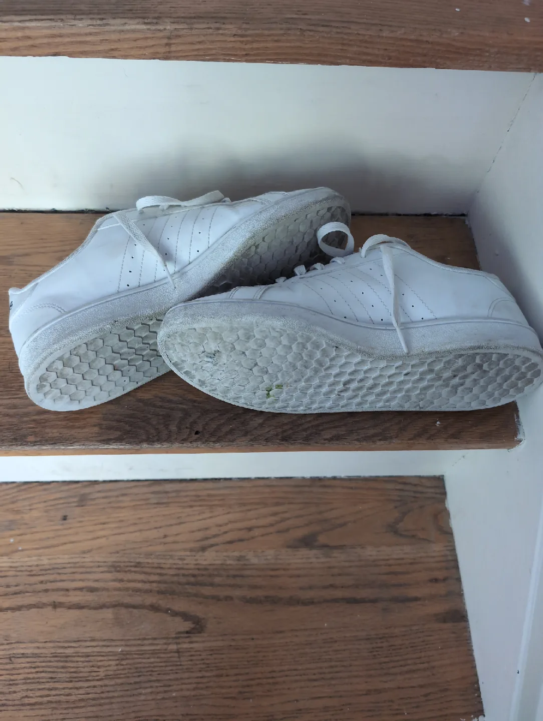 Adidas Grand Court White Sneakers - US 8 image indicator(2)