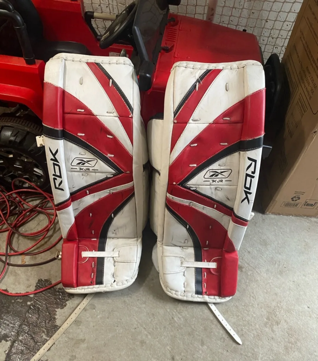 Reebok RBK 7K JR Goalie Pads 32" thumbnail