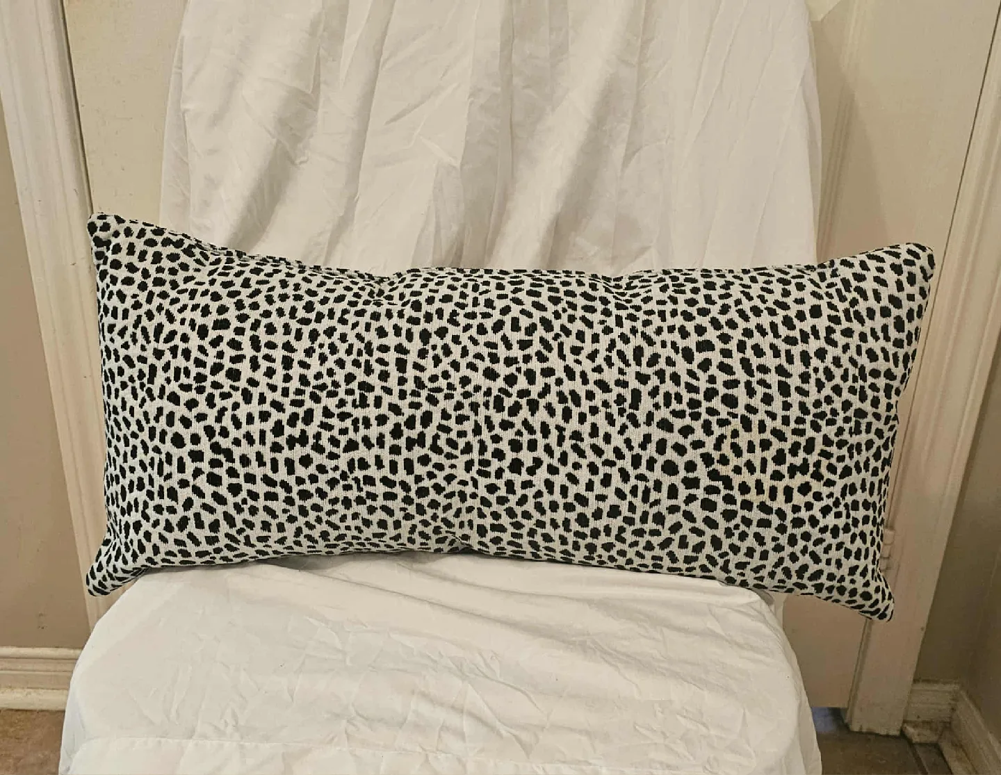 White and Black Rectangle Leopard Print Decor Pillow image indicator(2)