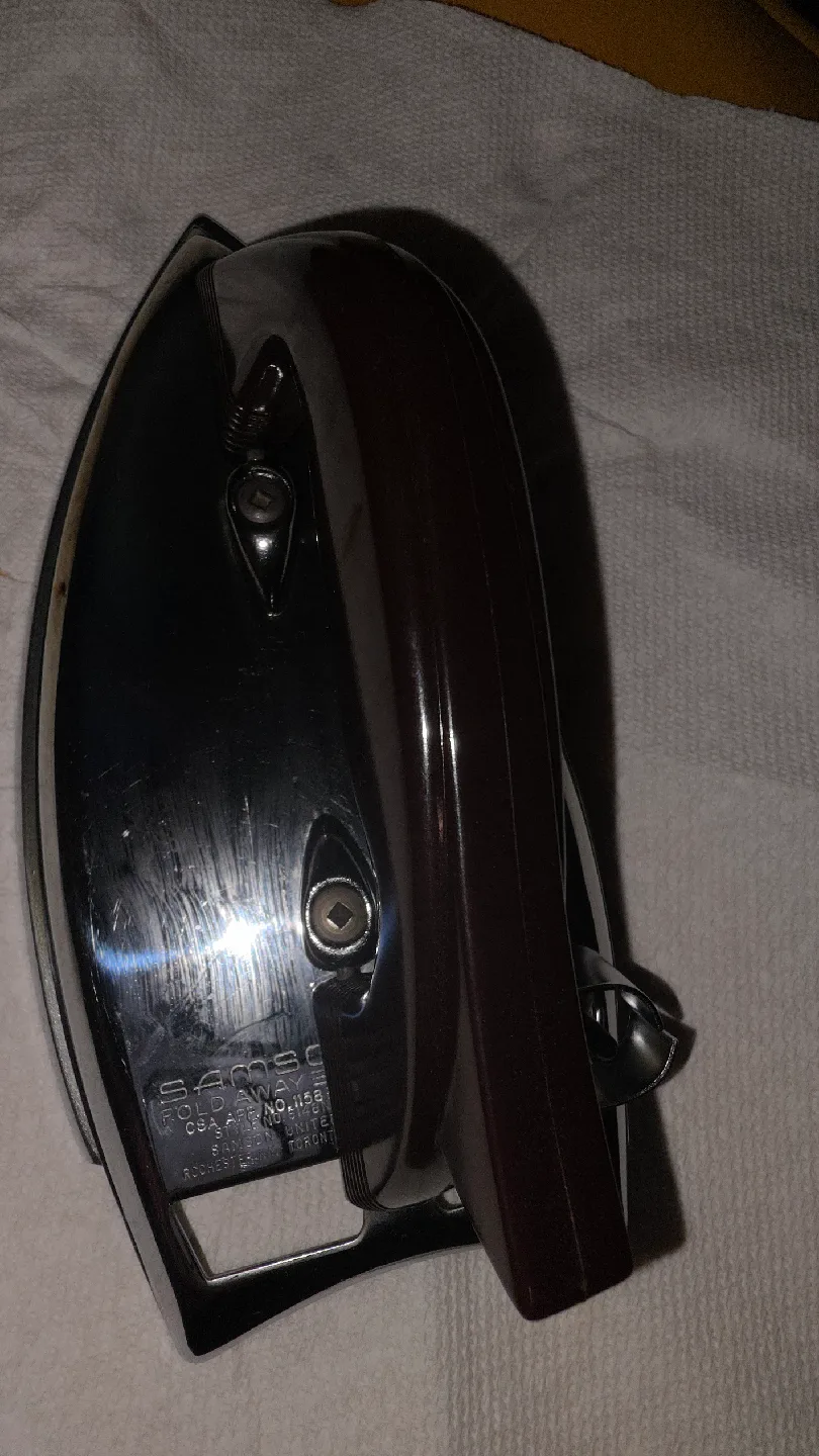 Samson Fold Away Iron - Style  Number 5146N - Vintage! image indicator(9)