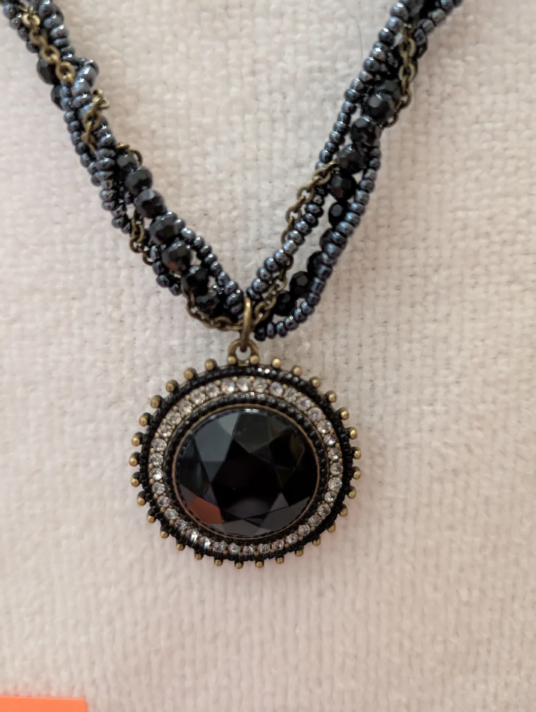 Black Jewellery Set - Necklace & Earrings plus extras image indicator(3)