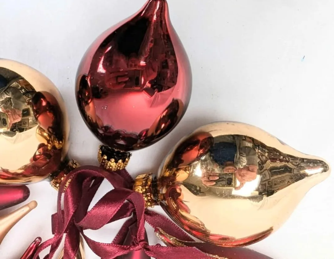 Mixed Teardrop Christmas Tree Ornaments image indicator(10)