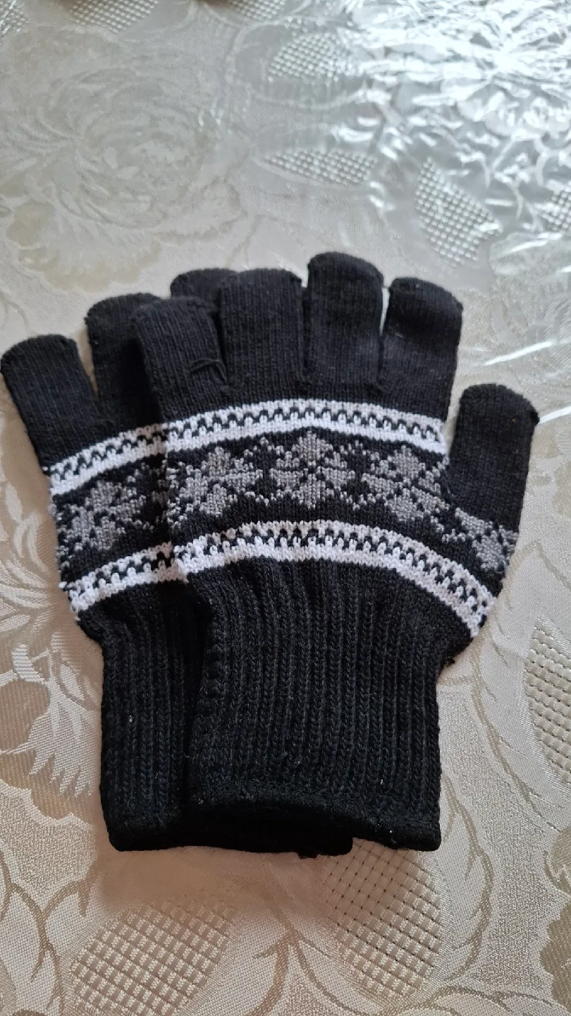🆕️ Lightweight Knit Gloves image indicator(2)