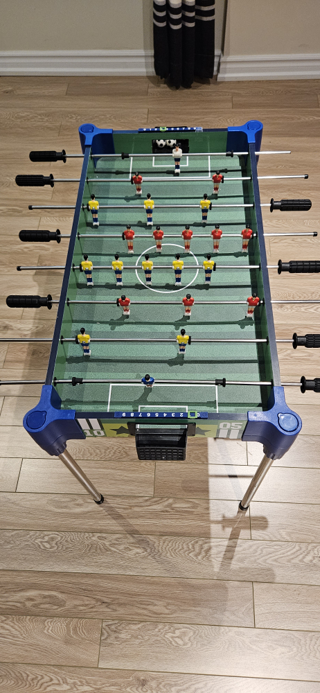 Foosball Table - Great Condition! - photo 2