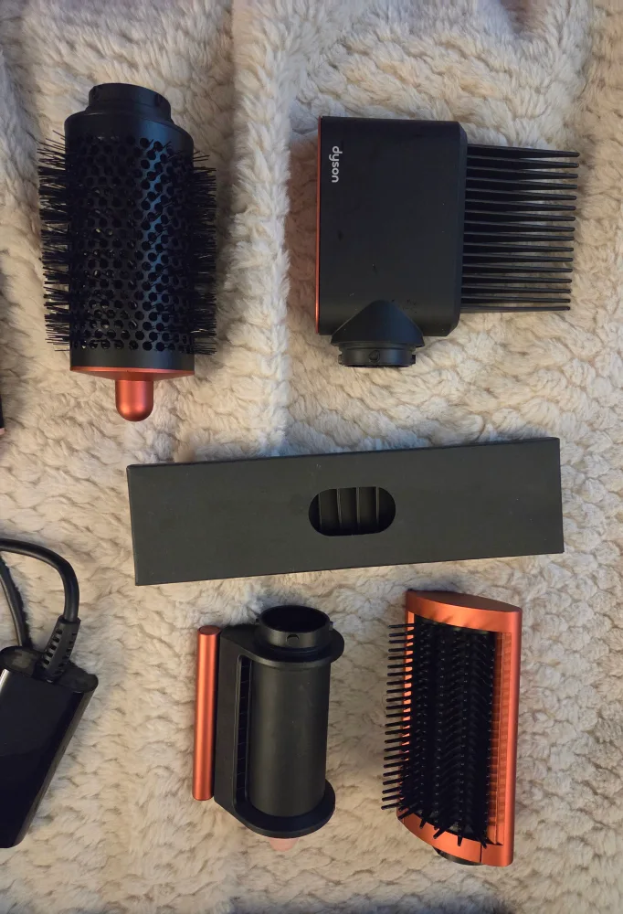 Dyson Limited Edition Airwrap Multi-Styler image indicator(5)