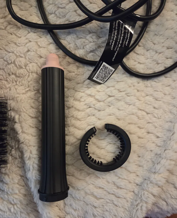 Dyson Limited Edition Airwrap Multi-Styler image indicator(7)