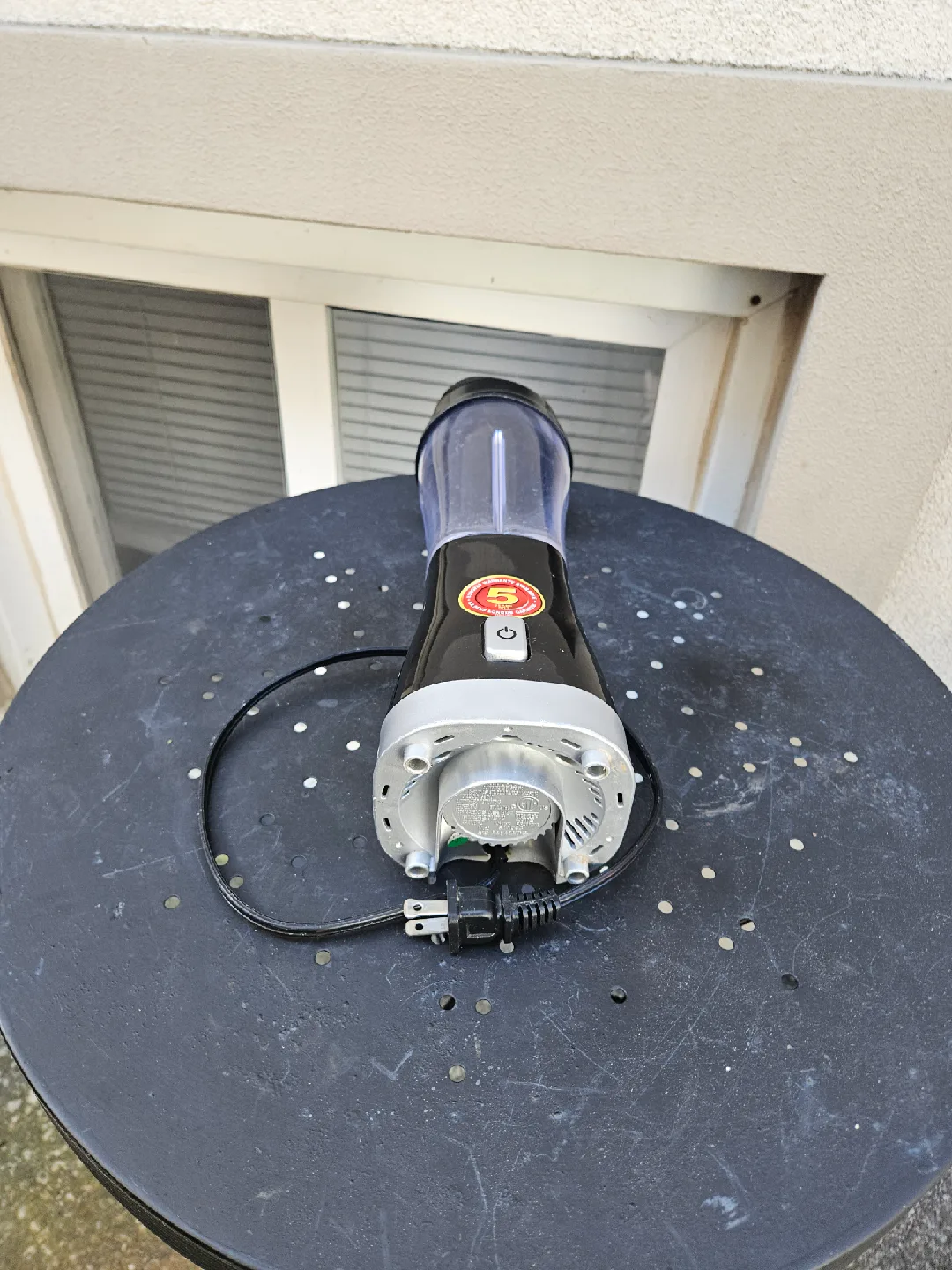 Black Personal Blender image indicator(3)